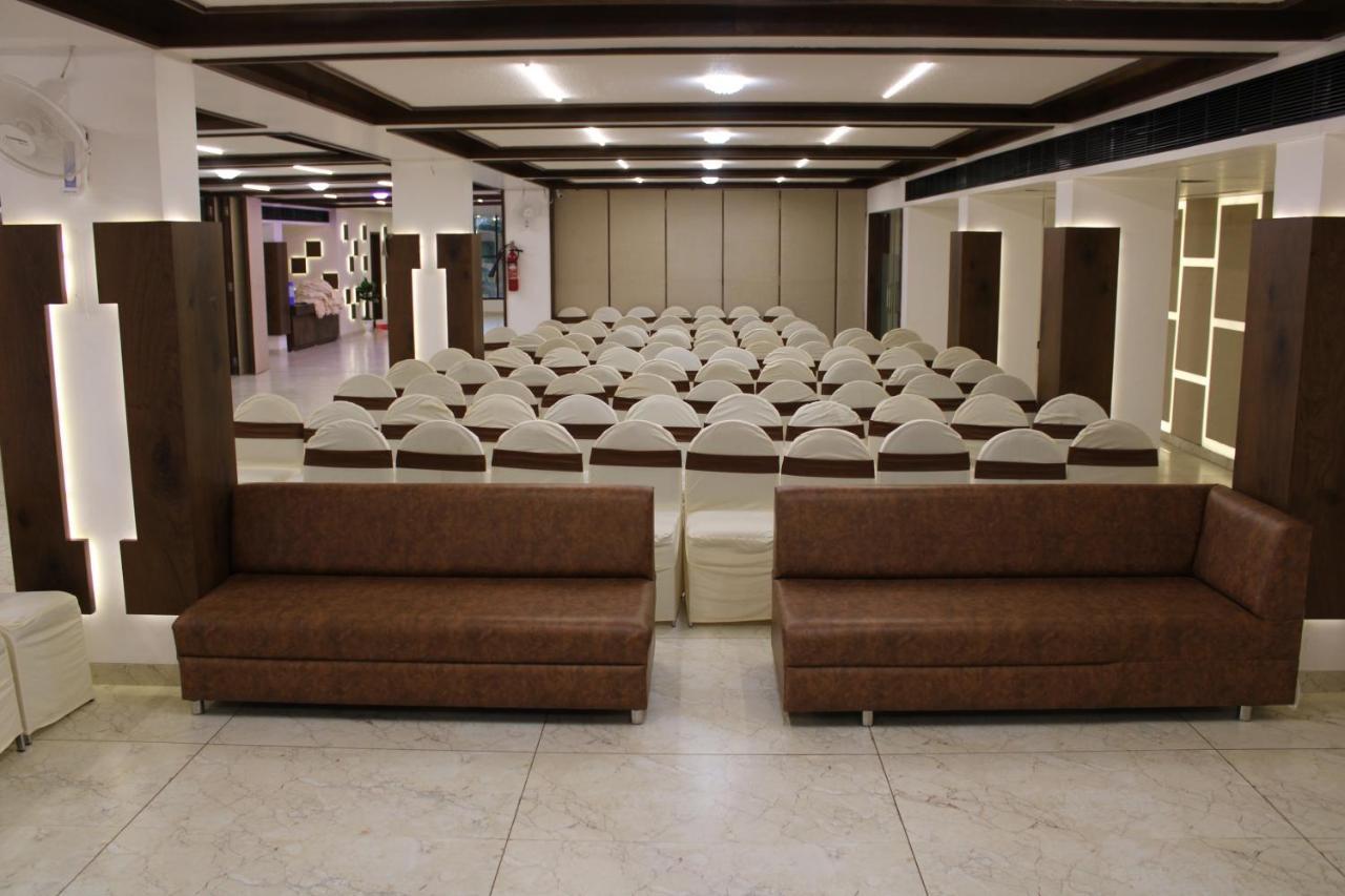 Hotel The Grand Piano - Best Business Hotel In Patan Экстерьер фото