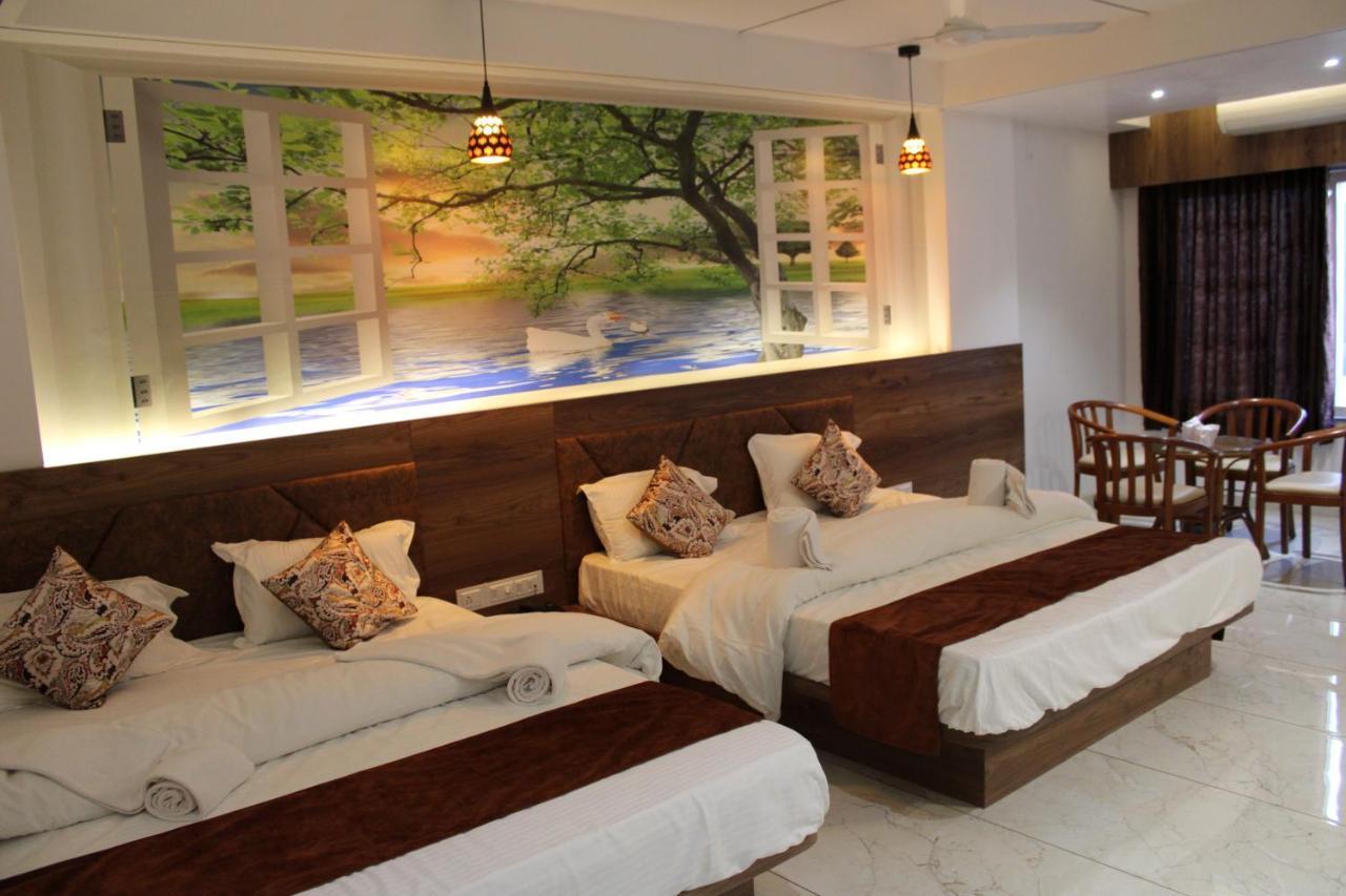 Hotel The Grand Piano - Best Business Hotel In Patan Экстерьер фото