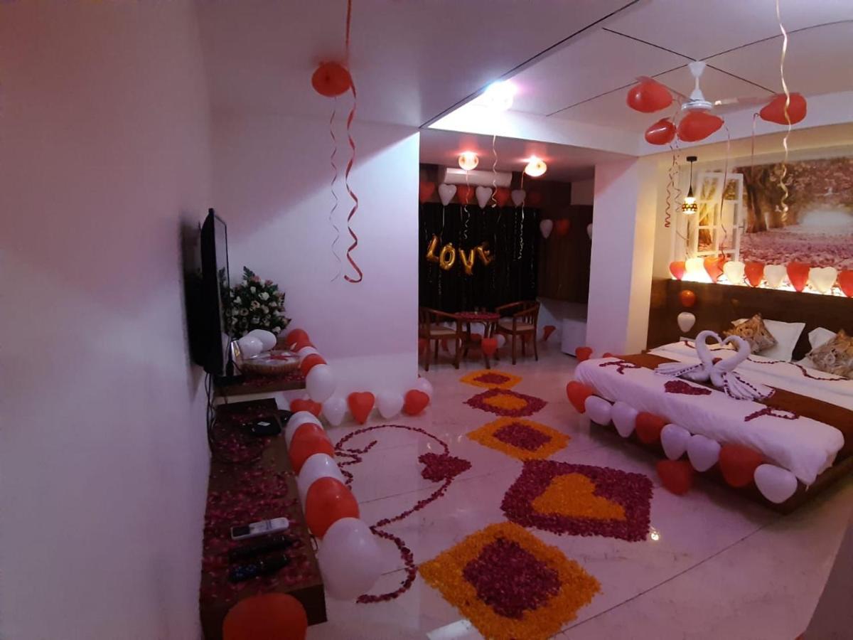 Hotel The Grand Piano - Best Business Hotel In Patan Экстерьер фото